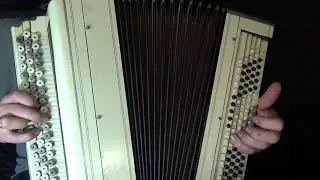 ЛЮБЭ "Позови меня тихо по имени.." (баян крупным планом)