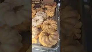 Happy Donuts