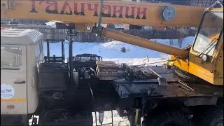 Будни крановщика. Снятие и разбор гидроцилиндра подьема стрелы автокран Галичанин «25т»