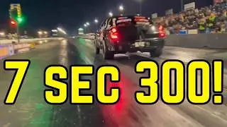 Chrysler 300 does 7 seconds in a quarter mile drag race