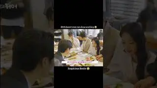 Her friend is witnessing all these😂😂 
