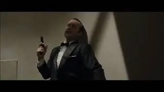 OSS 117 Rio ne répond plus - Vertige dans les escalier du Christ Redempteur
