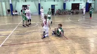 Баскетбол. Дети. Старшие девочки против младших мальчиков 2. Уникс Юниор.older girls vs younger boys