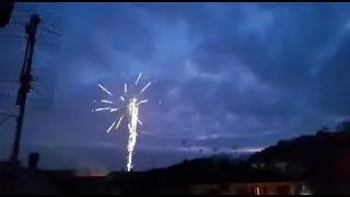 La scorreggia è una risata, il rutto è una coltellata. Che siano le stesse rumorose persone a farli?