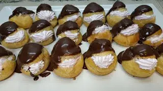 😋Profiteroles con masa choux rellenos con crema de fresa 🍓, Profiteroles with choux dough.