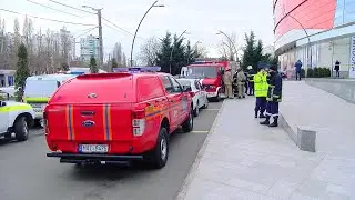 Alertă cu bombă la mall
