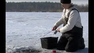 Łowienie pstrągów z lodu 
