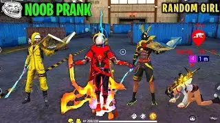 Noob Prank With 2 Angry😡Girls 