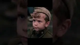 Мальчик построил роту😲 