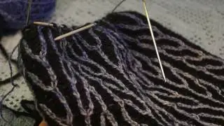 Мужская шапка связанная спицами в технике бриошь 2 часть.Men's cap brioche Part 2 (Шапка #28)