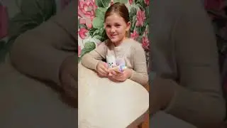Распаковка сюрпризов для мисс Маша