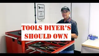 What's in my Tool Box? Tools DIYer's need if you're going to do your own car repairs.