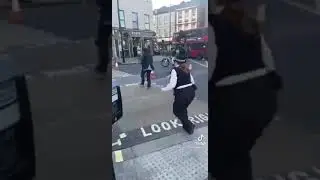Metrocops arrest the citizen [HL 2 SFX]