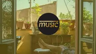 Ambré - Gucci Slides (ft. Smino)