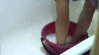 Глеб стирает так носки. ahaahhaha :D