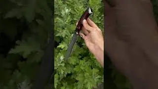Очень красивый нож.