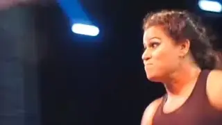 लड़की को मारा धक्का Women Wrestler Sushila Panwar