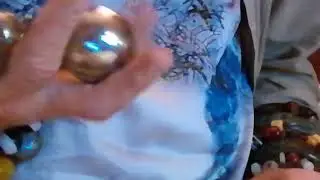 Как крутятся шары по кругу?