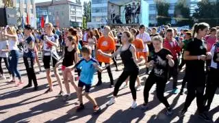 Зарядка на площади