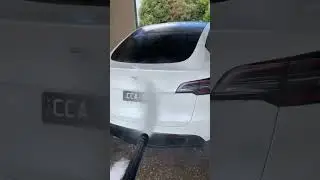 Tesla Car Wash Mode 🧽🫧 