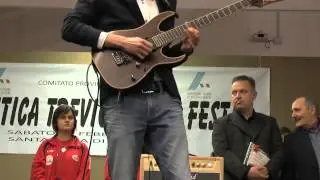 Vanny Tonon - Isn't she lovely (live solo) HD