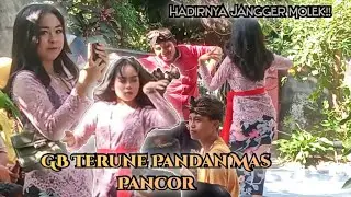 Jangger Molek Ngibing di Depan Sekaha GB Terune Pandan Mas Saat Nabuh. ©25agust2024