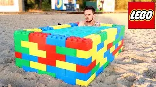 THE FIRST LEGO POOL IN THE WORLD!