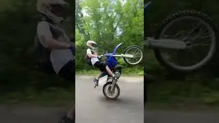 СТАНТ НА ДВУХТАКТНОЙ ЯМАХЕ #yamaha #кросс #стант