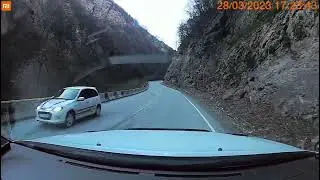 Горная дорога в Дигории