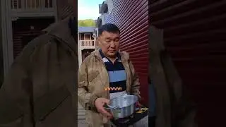 Пустили на ночлег в тайге. В ночлеге нельзя отказывать людям.