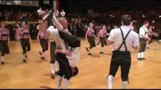 SchuhplattlerInnen Ried/Rdmk. und Münzbach beim Ball der OÖ