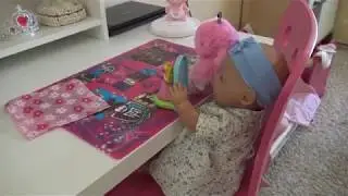 Беби бон. Катя играет с Беби Бон, укладывает ее спать и рассказывает ей свою придуманную сказку