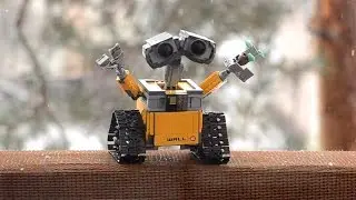 Лего Валли под последним снегом. Lego Wall-e 21303 under the snow