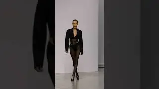 Bella Hadid Wins Model Of The Year 
