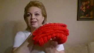 Красный зимний комплект спицами: шапка, шарф и варежки)))