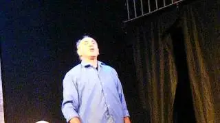 הדר גרד בהצגה "גיי-גריאטריה" וידיאו (2).avi