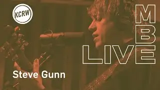 Steve Gunn performing 