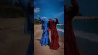 CEWEK CANTIK LAGI JALAN JALAN KE PANTAI