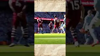 Почему футбольное поле полосатое?