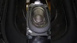 JBL Flip 5 Flexing
