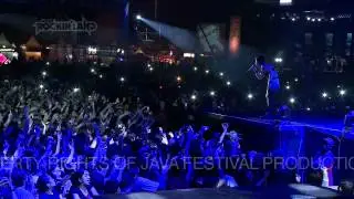The Cranberries performs 