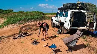 SOLO BEACH CAMPING IN THE NORTHERN TERRITORY | FISHING | CRABBING | BUSH COOK UP | TOYOTA TROOPY