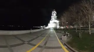 Ночная прогулка по набережной 360