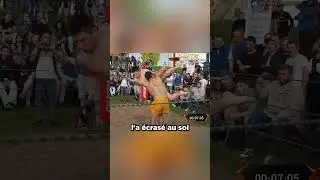 Un écolier a combattu un combattant MMA😲!