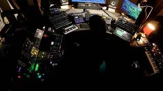 Unknown Reality - Cruising the spaceship