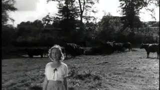 Mosekongen (1950) - Se, det summer af sol over engen (Tove Maës)