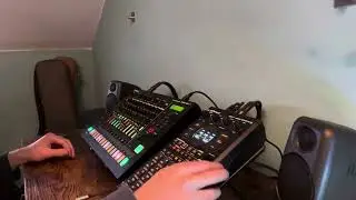 Roland TR8S live jam from scratch