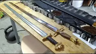 Заточка меча в бритву для рубки бутылок.