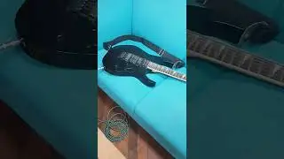 it's Heavy Metal #guitarplay #Solo #riffs #guitarplayer #guitarra