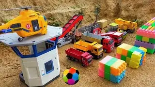 Watch How These Toy Tractors Make These Animals Reach The Farm ! Toys